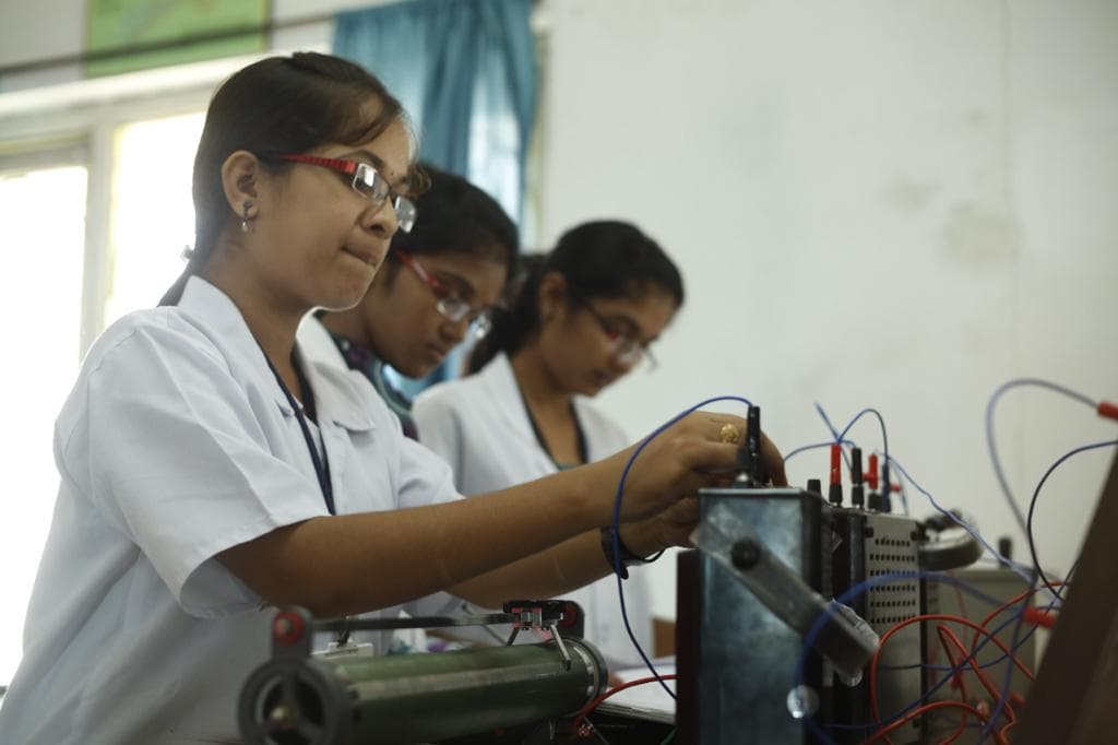Electrical & Electronics laboratory